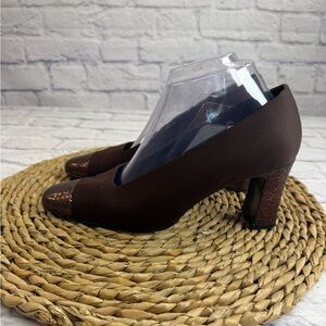 VTG Lord & Taylor Satin Brown Block Heels with Copper Shimmer Accents. Size 8.5.